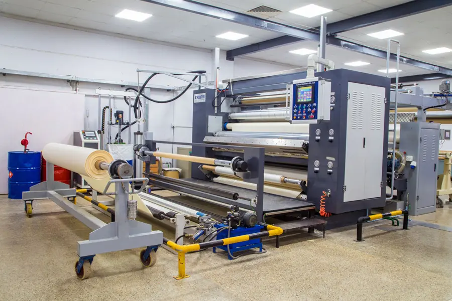 hot melt PUR lamination machine.jpg